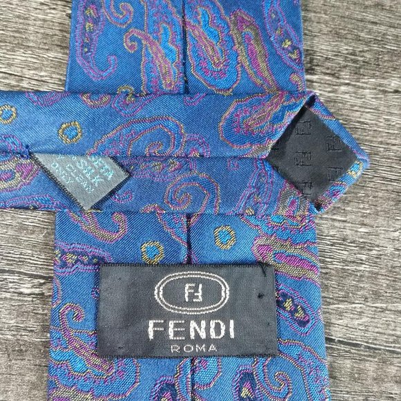 Fendi hand-made Italian silk necktie - Picture 5 of 7